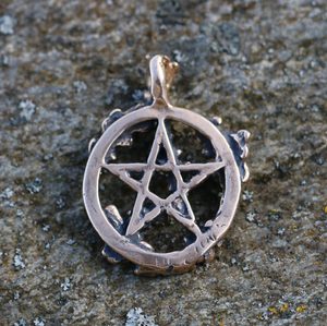 DUBOVÝ PENTAGRAM, PŘÍVĚŠEK, BRONZ - PŘÍVĚSKY - ŠPERKY