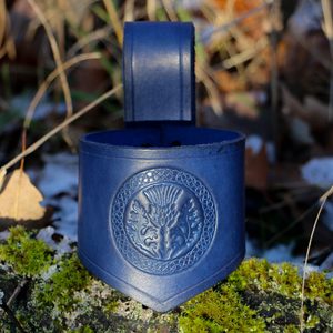 ROH 0,3 L A SKOTSKÝ BODLÁK, MODRÝ KOŽENÝ DRŽÁK NA ROH - PŘÍSLUŠENSTVÍ PRO ROHY - STOLOVÁNÍ