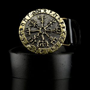 VEGVISIR, PŘEZKA NA OPASEK, MOSAZ - SPONY A KOVÁNÍ - SEDLÁŘSTVÍ