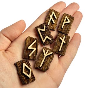 RUNY - STARŠÍ FUTHARK, SADA DŘEVĚNÝCH RUN - DUB - RUNY - ŠPERKY
