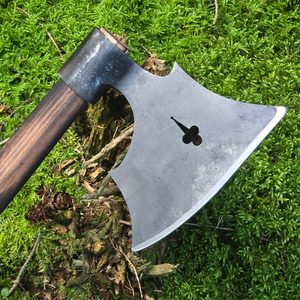 KUTTENBERG, HUSITSKÁ STŘEDOVĚKÁ SEKERA XV. STOLETÍ, REPLIKA ČECHY - SEKERY - ZBRANĚ