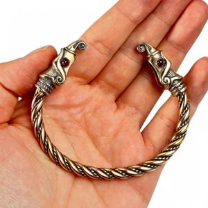 HUGINN A MUNINN, VIKINGSKÝ NÁRAMEK, BRONZ - NÁRAMKY - ŠPERKY