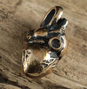 LIDSKÉ SRDCE, BRONZOVÝ AMULET - PŘÍVĚSKY - ŠPERKY