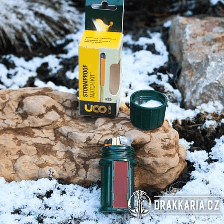ZÁPALKY UCO STORMPROOF MATCH CONTAINER GREEN - 25 KS