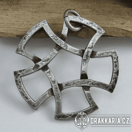 BLÁTH, KOVANÁ KVĚTINA, AMULET