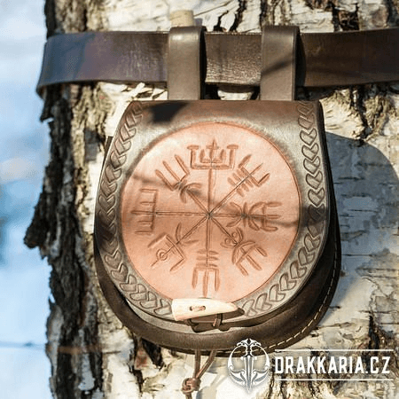 VEGVÍSIR, RYTÁ KOŽENÁ VIKINGSKÁ BRAŠNA