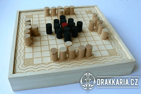 HNEFATAFL, TAFL, VIKINGSKÁ DESKOVÁ HRA