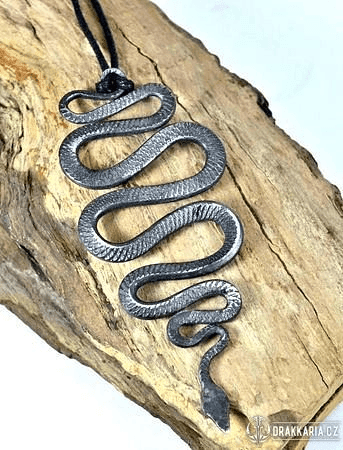 VIPERA, KOVANÝ HAD, AMULET