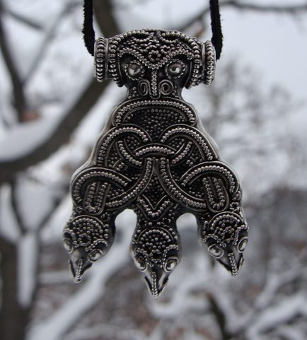 THOROVO KLADIVO PAŘÁT, STŘÍBRNÝ PŘÍVĚSEK, AG 925, 17G