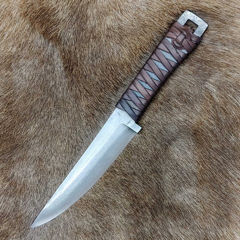 YASUKE, KOVANÝ NŮŽ