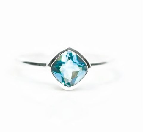 ARTCIC, PRSTEN, MODRÝ TOPAZ, STŘÍBRO 925/1000