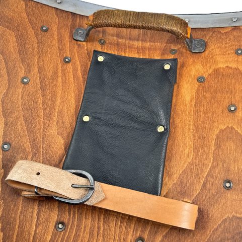 STŘEDOVĚKÝ DŘEVĚNÝ ŠTÍT, BOJOVÝ