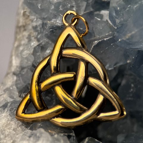 TRIQUETRA, BRONZ, AMULET