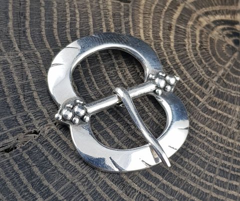 STŘEDOVĚKÁ STŘÍBRNÁ SPONA NA ŘEMENY, AG 925