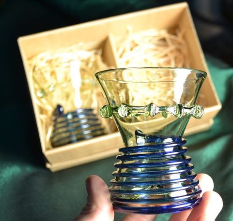 RENESANČNÍ PANÁK, LESNÍ ZELENÉ SKLO - 1 KUS