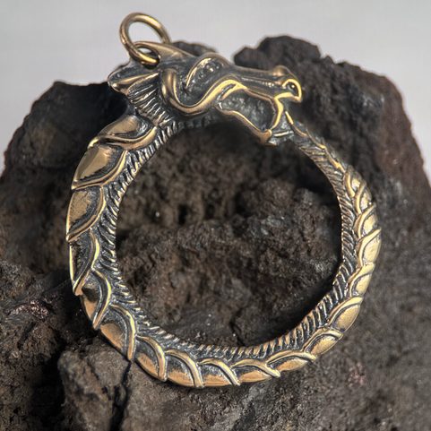 JORMUNGANDR, HAD Z MIDGARDU, UROBOROS, BRONZOVÝ AMULET