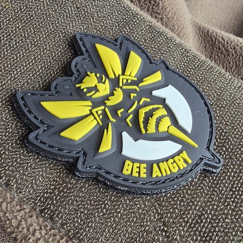 BEE ANGRY - NÁŠIVKA PVC