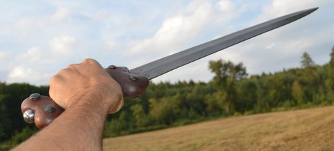 ESUS, KELTSKÝ MEČ, SCÉNICKÝ ŠERM