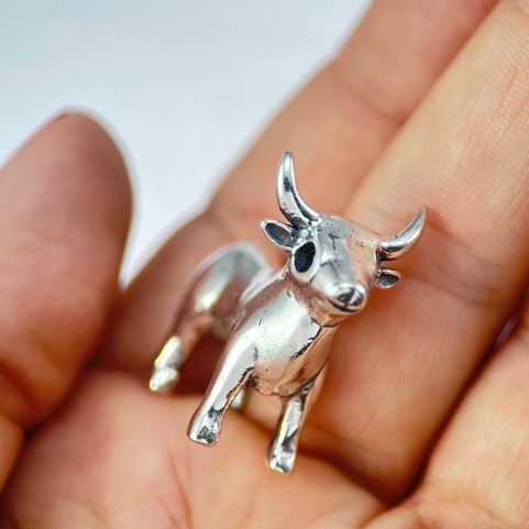 BÝK Z BÝČÍ SKÁLY, STŘÍBRNÝ PŘÍVĚSEK, AG 925, 20G