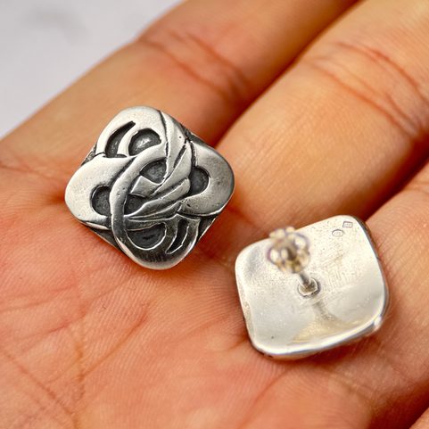 PRAŽSKÁ SECESE, STŘÍBRNÉ NÁUŠNICE, AG 925