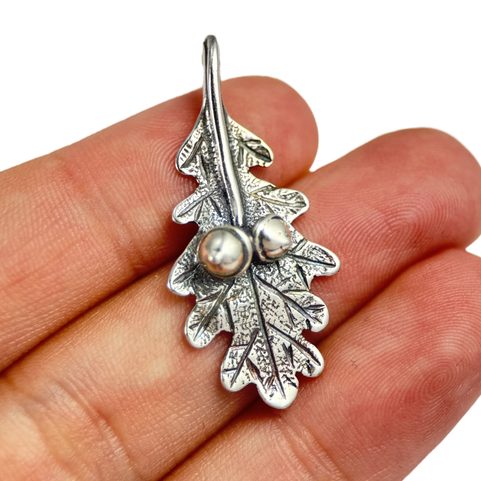 DUBOVÝ LÍSTEK, STŘÍBRNÝ PŘÍVĚSEK, AG 925