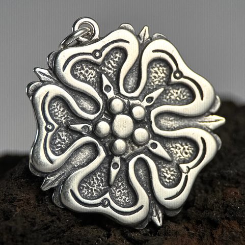 RŮŽE, ROŽMBERKOVÉ, STŘÍBRNÝ PŘÍVĚSEK, AG 925,12G