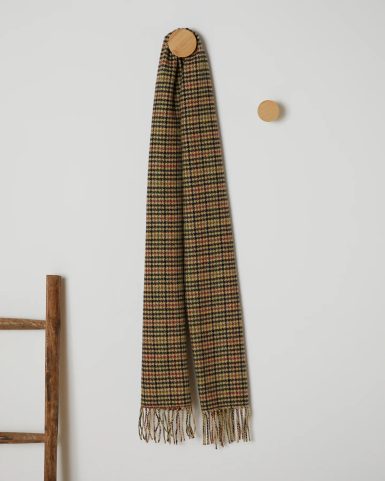 ŠÁLA IRSKÁ, FOXFORD MODERN HOUNDSTOOTH LAMBSWOOL SCARF