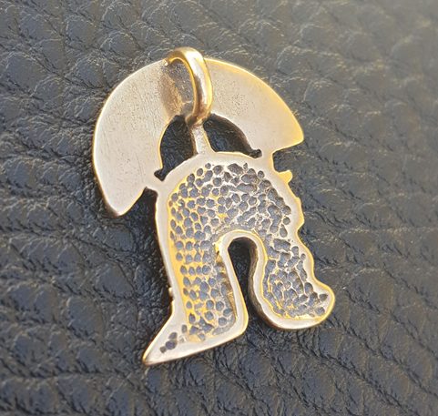 CENTURION, ŘÍMSKÁ PŘILBA, PŘÍVĚŠEK BRONZ