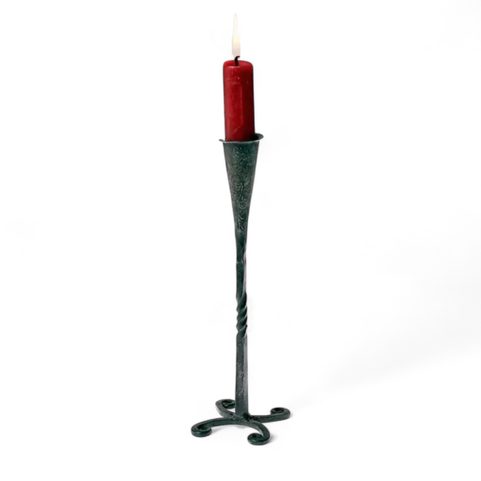 KOVANÝ STŘEDOVĚKÝ SVÍCEN