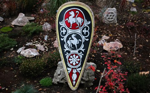 ROMÁNSKÝ MANDLOVÝ ŠTÍT