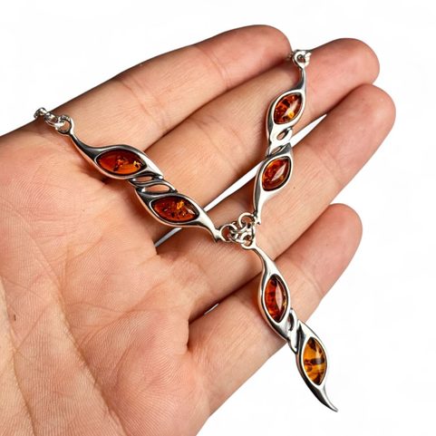 VALERIA, STŘÍBRNÝ NÁHRDELNÍK, JANTAR, AG 925/1000