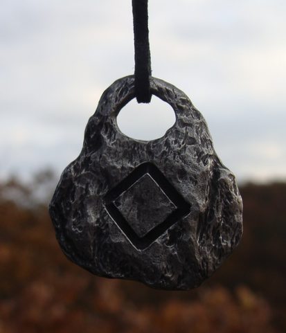 INGWAZ, INGUZ, RUNOVÝ AMULET