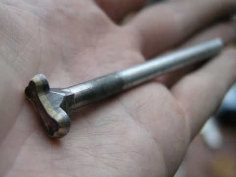 KOST – RAZIDLO DO KŮŽE