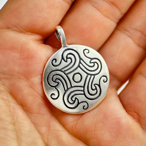 SLUNCE DOBY BRONZOVÉ, STŘÍBRNÝ PŘÍVĚSEK, AG 925