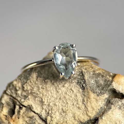 VIENNA, PRSTEN, MODRÝ TOPAZ, STŘÍBRO 925/1000