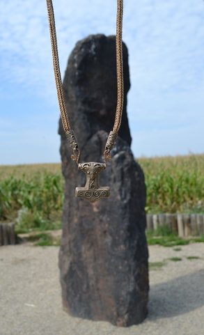SCANIA - VIKINSKÝ NÁHRDELNÍK, BRONZ