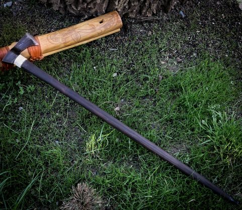 VALAŠKA, KOVANÁ SEKERA Z KARPAT