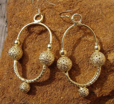 MORAVIA MAGNA, BUBÍNKOVÉ NÁUŠNICE, POZLACENÉ