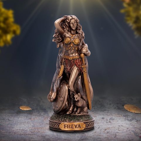 FREYA GODDESS OF LOVE AND FERTILITY, FIGURKA 8,5 CM