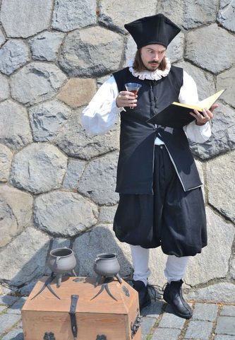 ALCHYMISTA EDWARD KELLEY, KOSTÝM - PŮJČOVNA KOSTÝMŮ