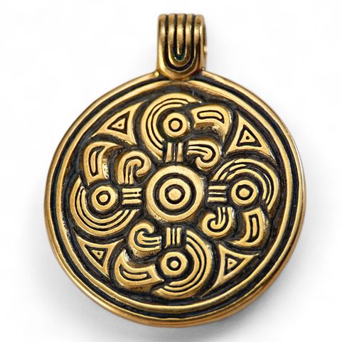 ORLÍ HLAVY, SLUNEČNÍ SYMBOL, BRONZOVÝ PŘÍVĚŠEK