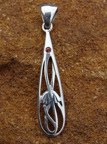 SLZA, STŘÍBRNÝ ART NOUVEAU PŘÍVĚSEK, GRANÁT, AG 925