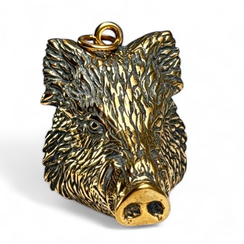 DIVOČÁK - KANEC, MASIVNÍ AMULET KANČÍ HLAVA BRONZ