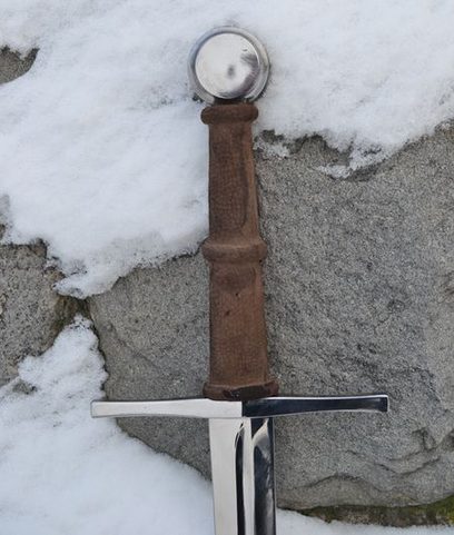 MELIADOR, JEDEN A PŮLRUČNÍ MEČ