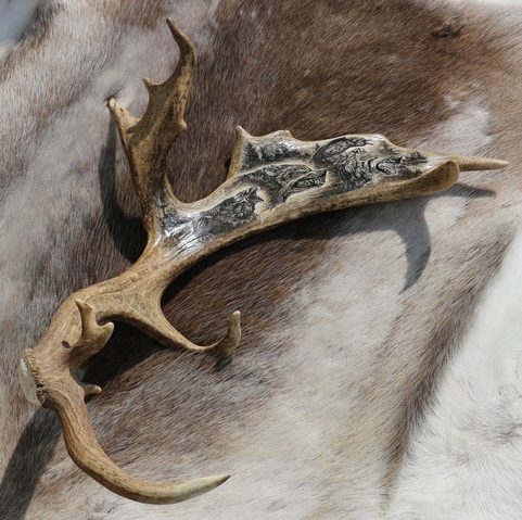 GERI, FREKI A HUGINN A MUNINN, RYTÝ PAROH