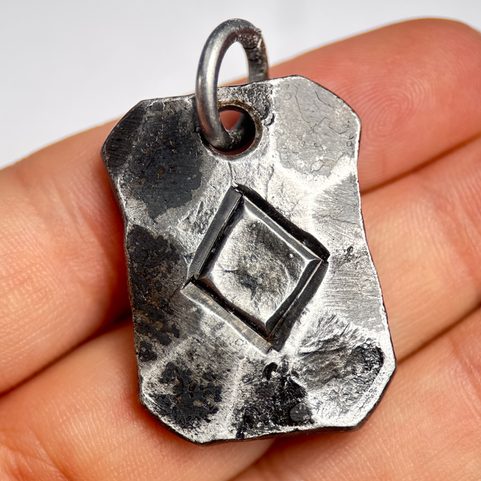 INGWAZ, KOVANÁ RUNA, AMULET