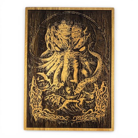 CTHULHU NÁSTĚNNÁ DEKORACE, DŘEVO 32X46CM