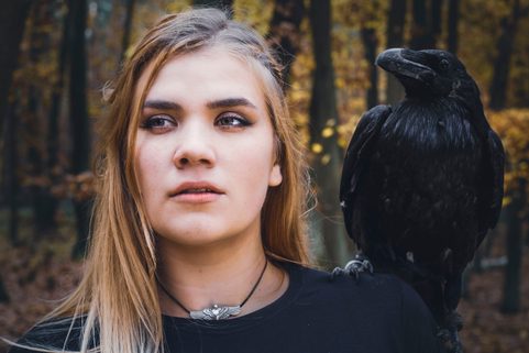 VALKNUT, VKINSKÉ DÁMSKÉ TRIČKO BAREVNÉ