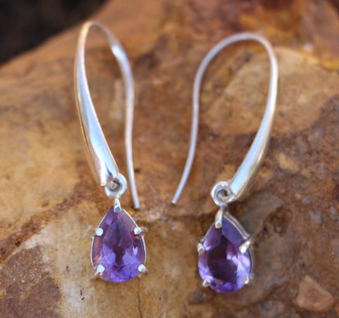 SINOPE STŘÍBRNÉ NÁUŠNICE S AMETYSTEM, AG 925