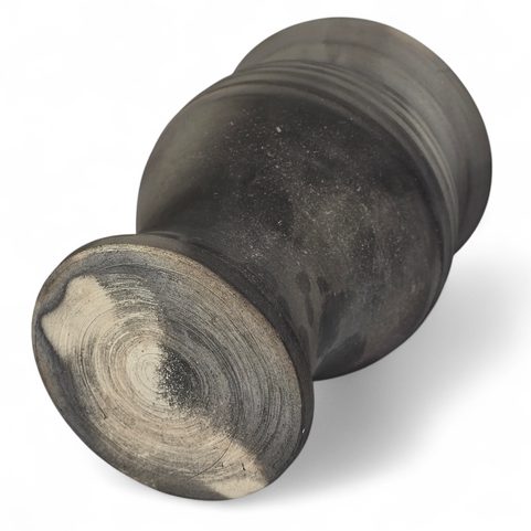 STŘEDOVĚKÁ ČÍŠE, ZAKUŘOVANÁ KERAMIKA